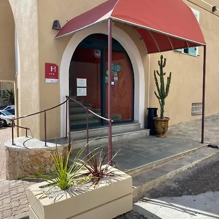 Belvedere Отель 3*